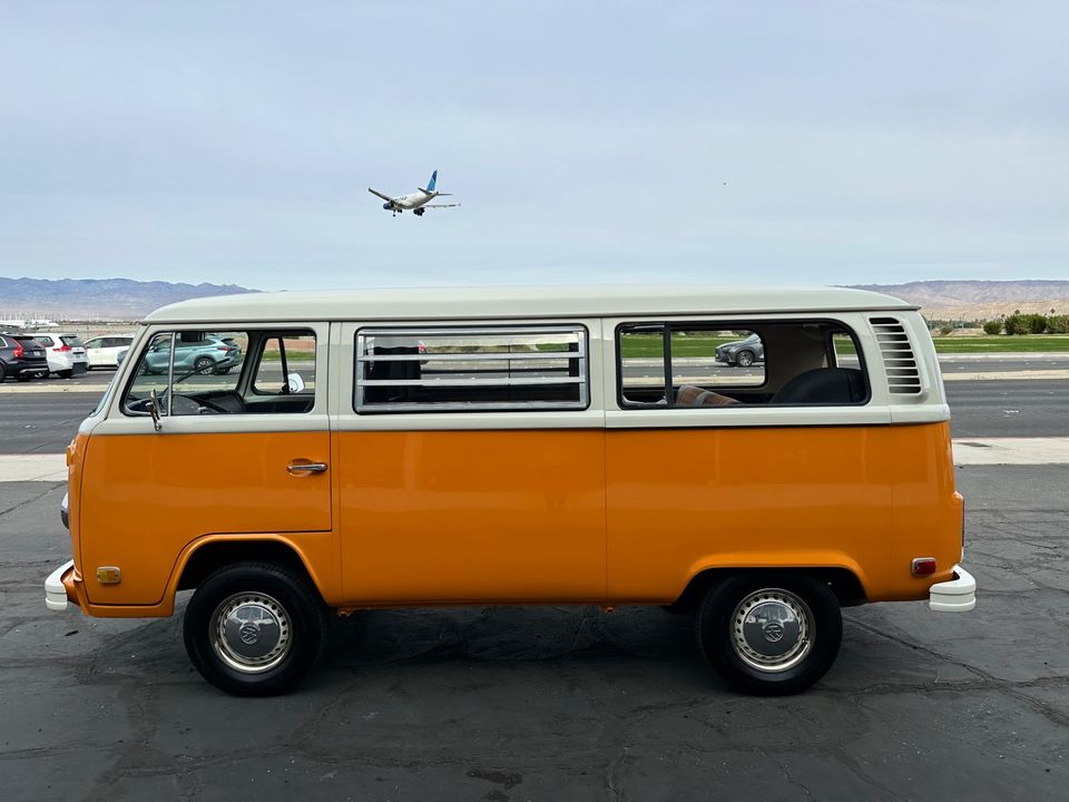 1973 Volkswagen Bus