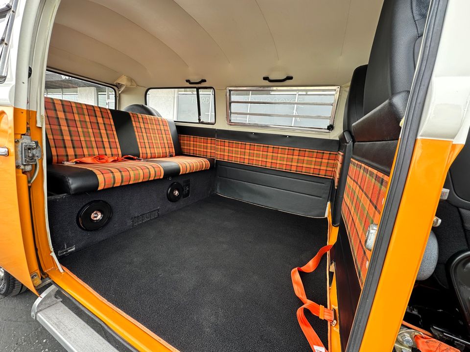 1973 Volkswagen Bus