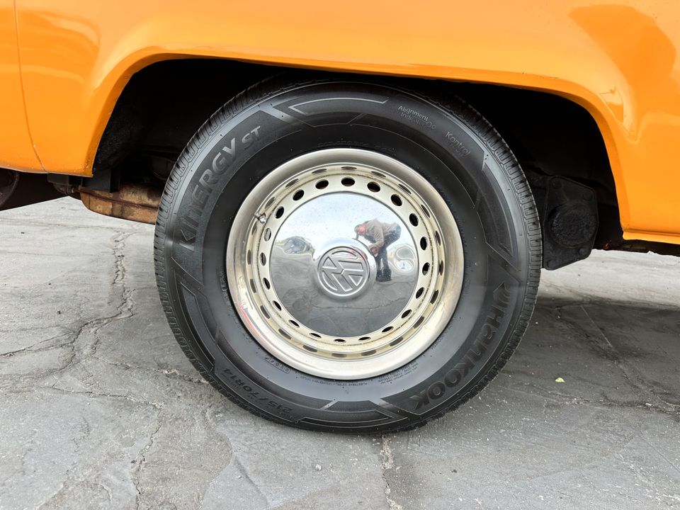 1973 Volkswagen Bus