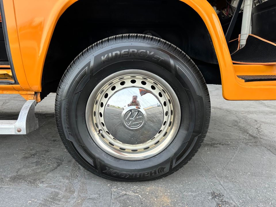 1973 Volkswagen Bus
