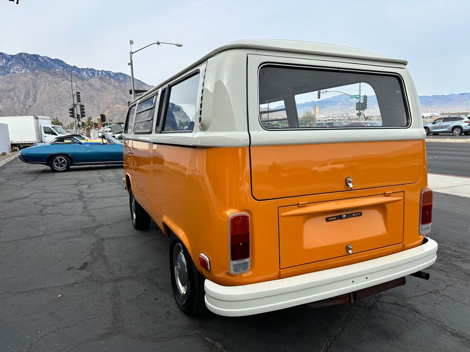 1973 Volkswagen Bus