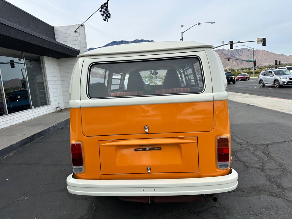 1973 Volkswagen Bus