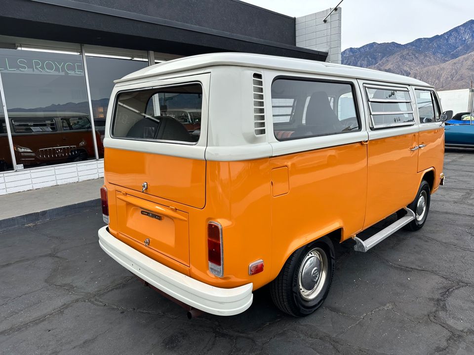 1973 Volkswagen Bus