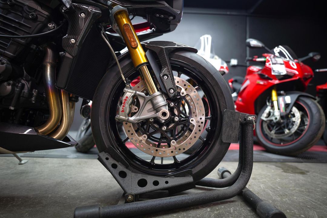 2022 Triumph Speed Triple 1200 RR