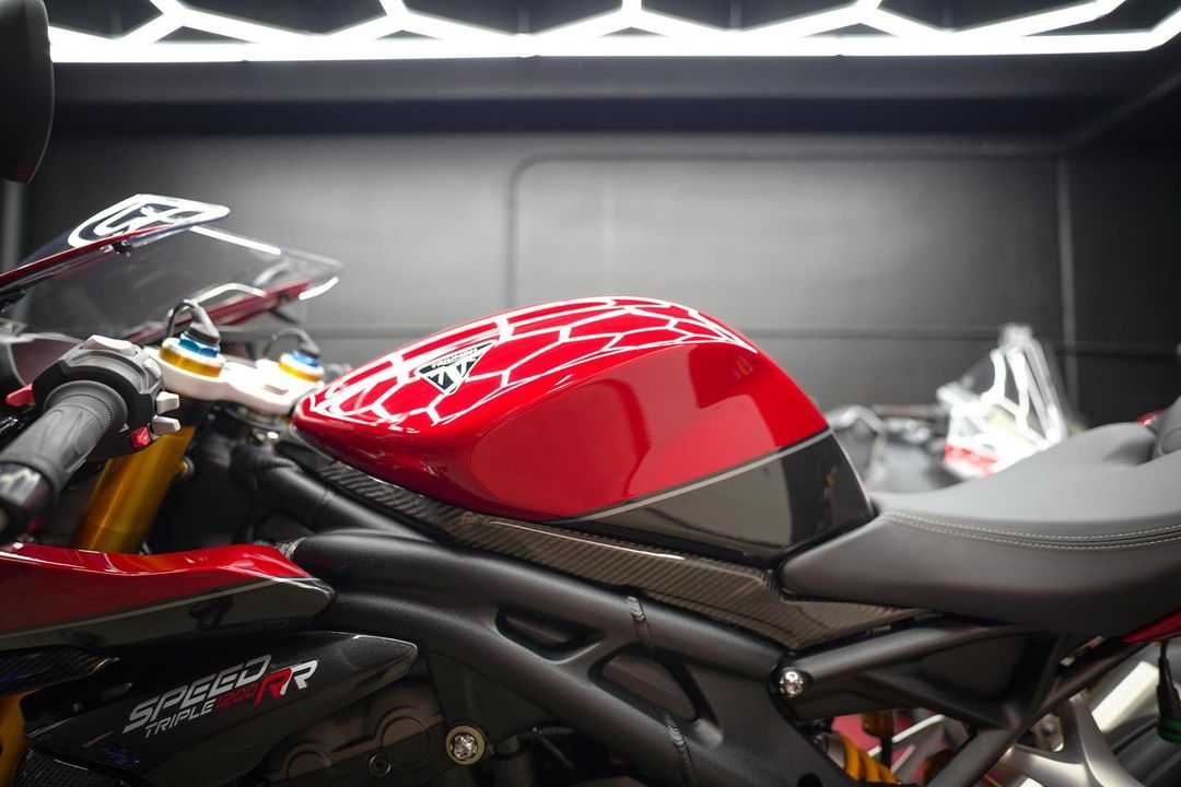 2022 Triumph Speed Triple 1200 RR