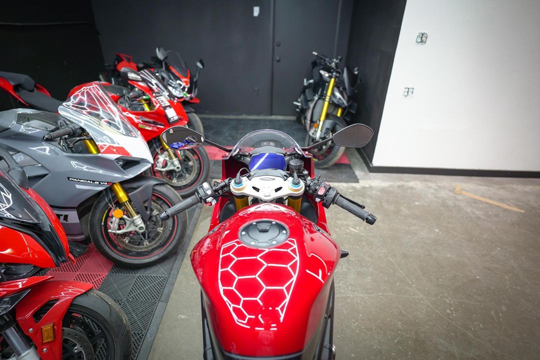 2022 Triumph Speed Triple 1200 RR