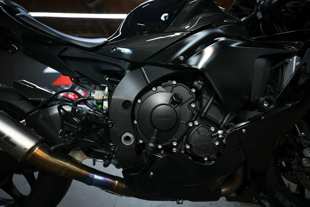 2022 Yamaha YZF-R1
