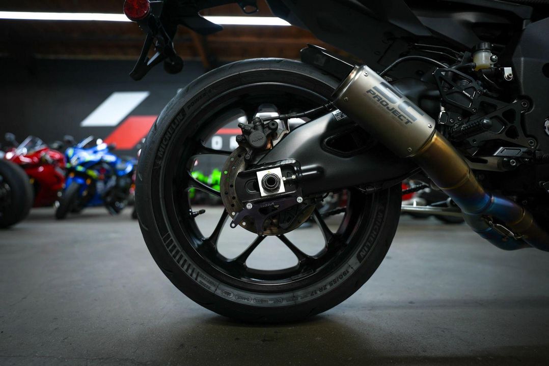 2022 Yamaha YZF-R1