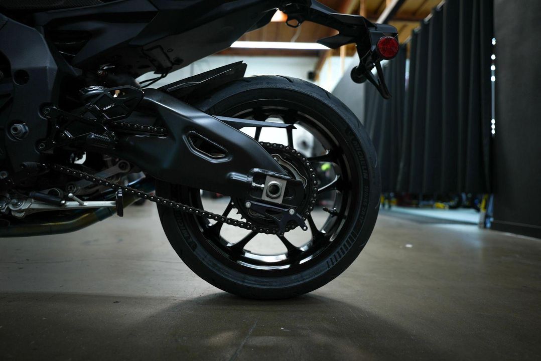 2022 Yamaha YZF-R1