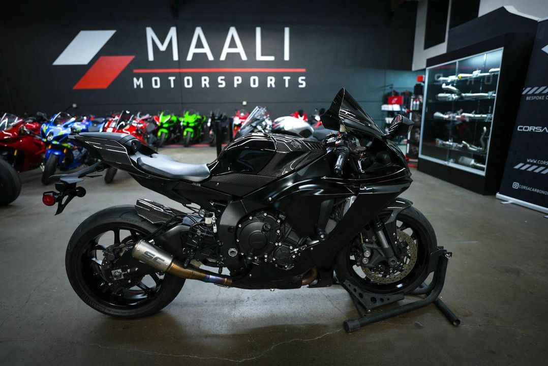 2022 Yamaha YZF-R1
