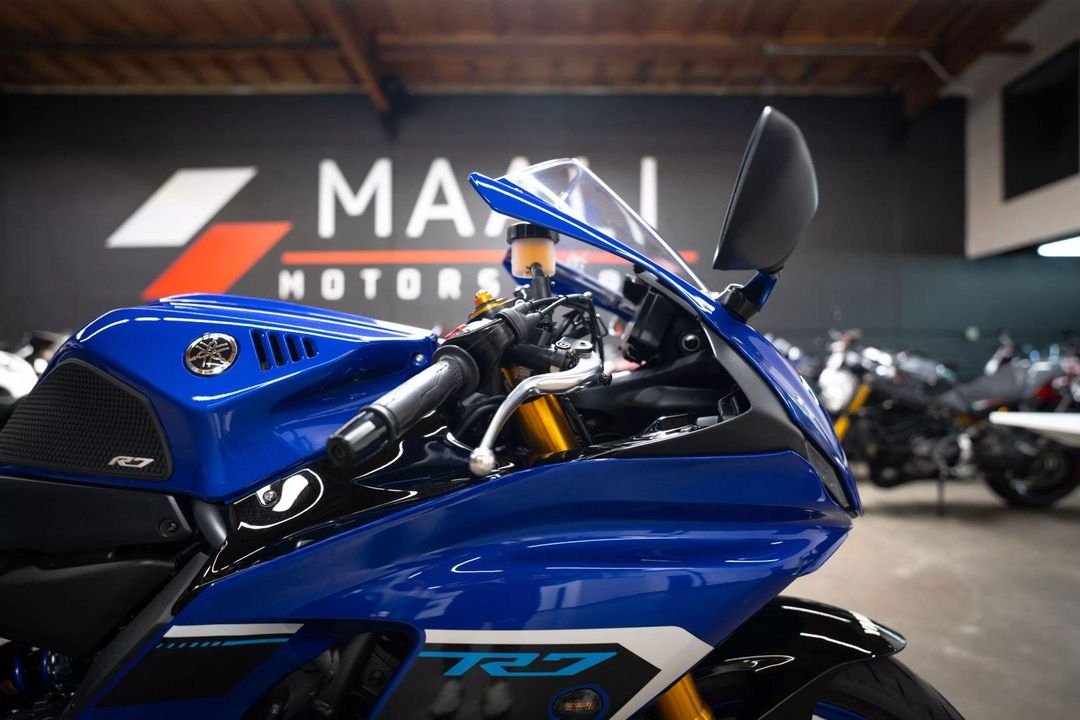 2025 Yamaha YZF-R7