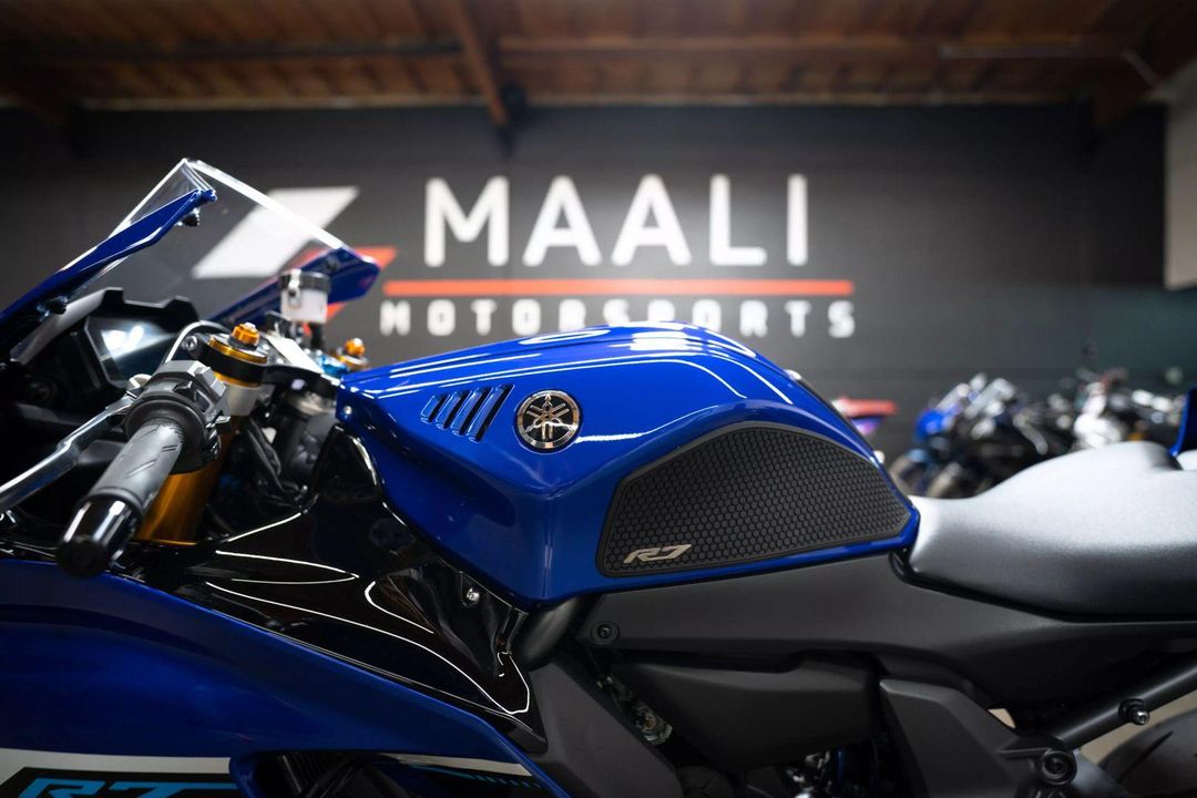 2025 Yamaha YZF-R7