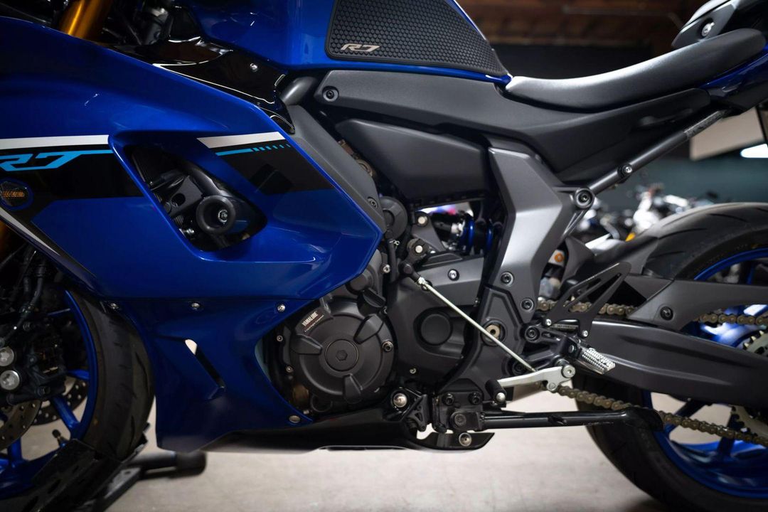 2025 Yamaha YZF-R7