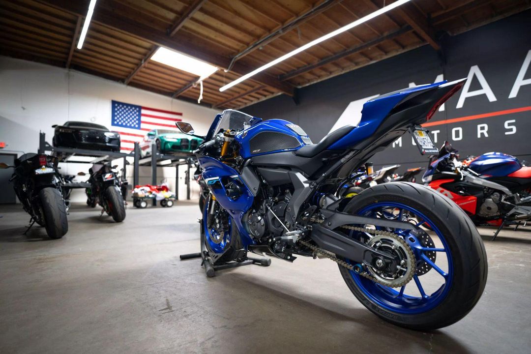 2025 Yamaha YZF-R7