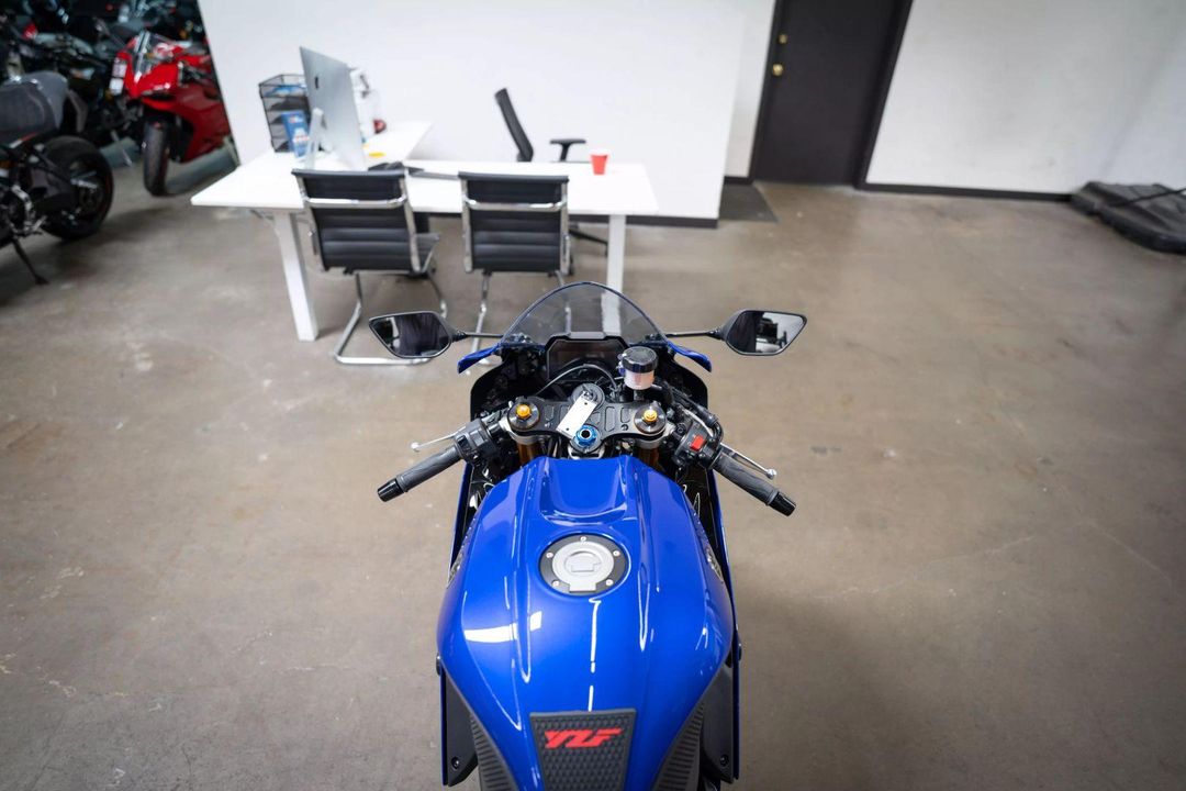 2025 Yamaha YZF-R7
