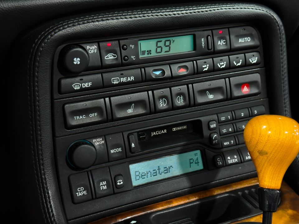 2001 Jaguar XK8