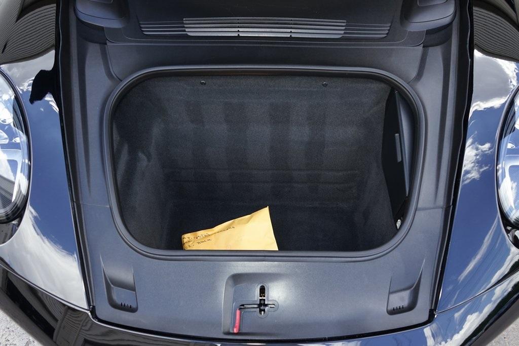 2022 Porsche 911