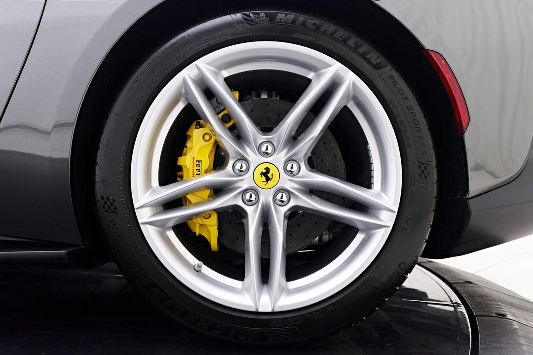 2020 Ferrari 812 Superfast