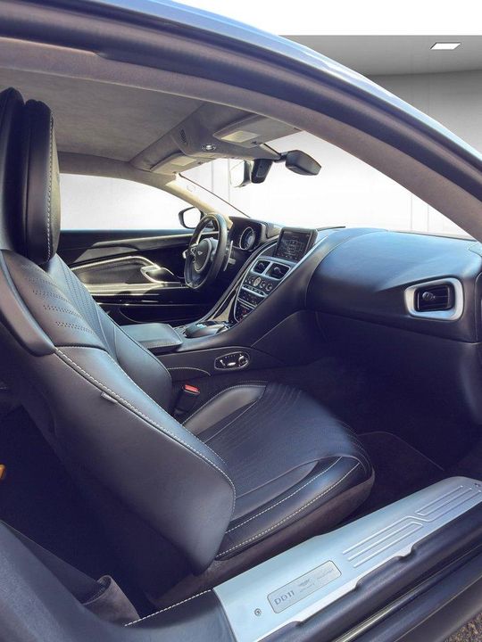 2020 Aston Martin DB11