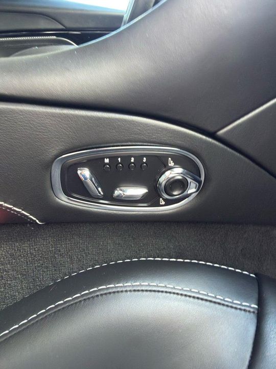 2020 Aston Martin DB11