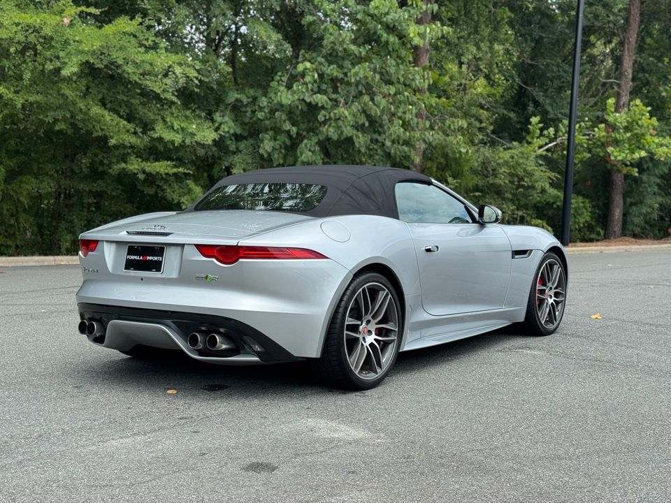 2017 Jaguar F-TYPE R