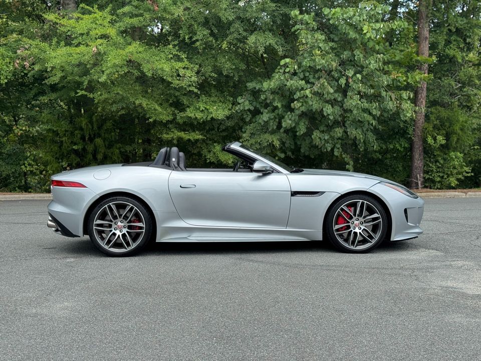 2017 Jaguar F-TYPE R