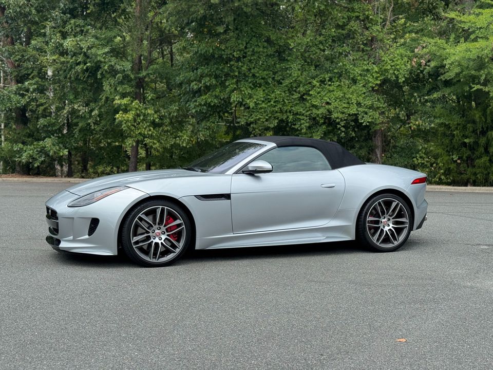 2017 Jaguar F-TYPE R