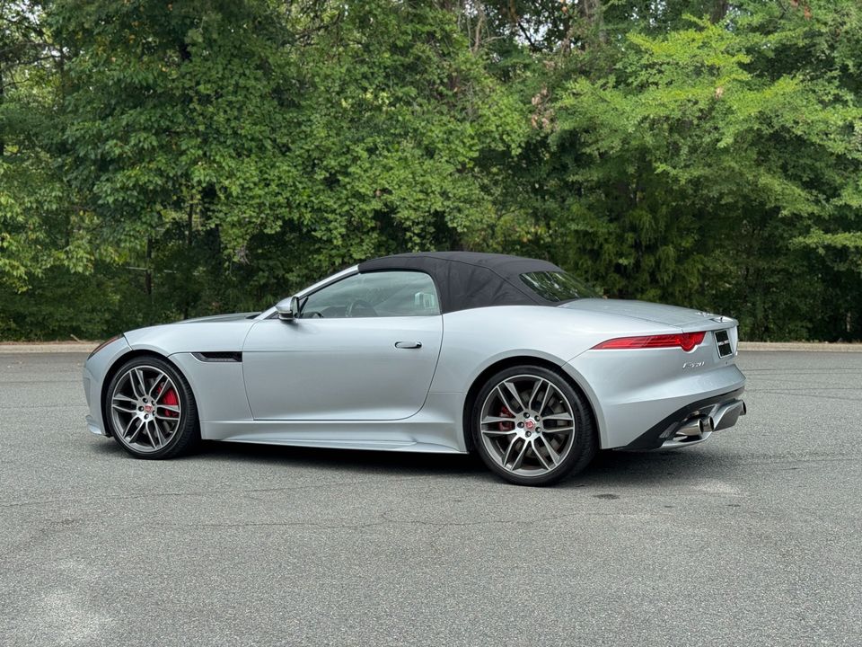 2017 Jaguar F-TYPE R
