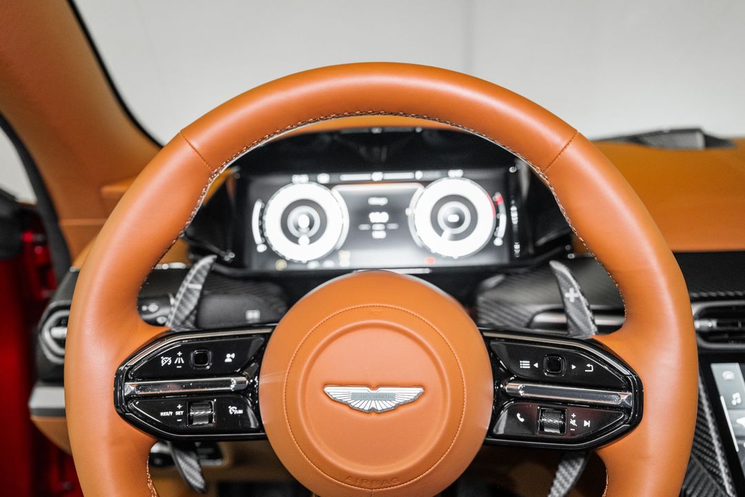 2025 Aston Martin Vanquish