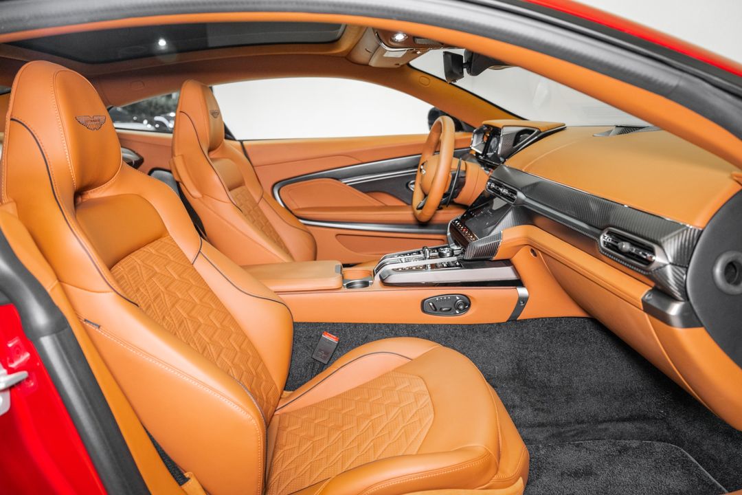 2025 Aston Martin Vanquish