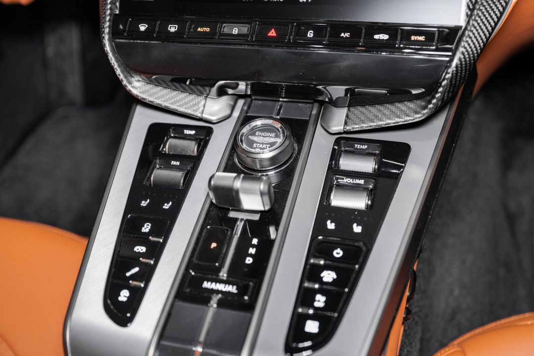 2025 Aston Martin Vanquish