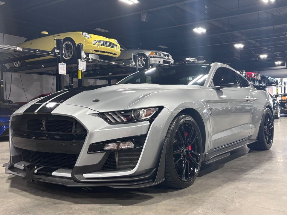 2022 FORD MUSTANG