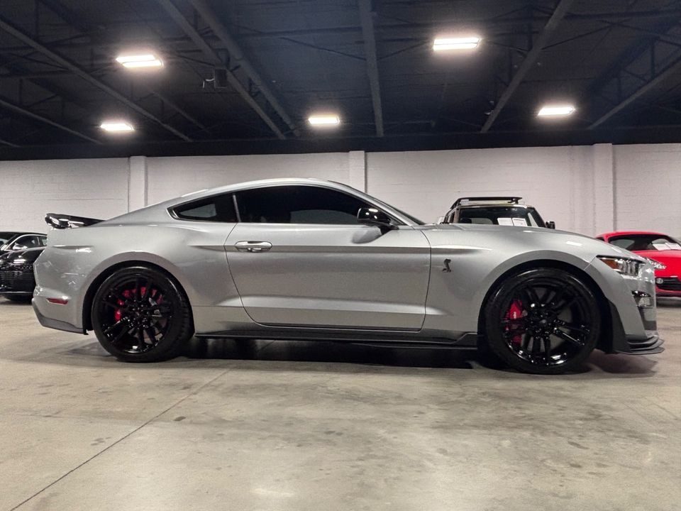 2022 FORD MUSTANG
