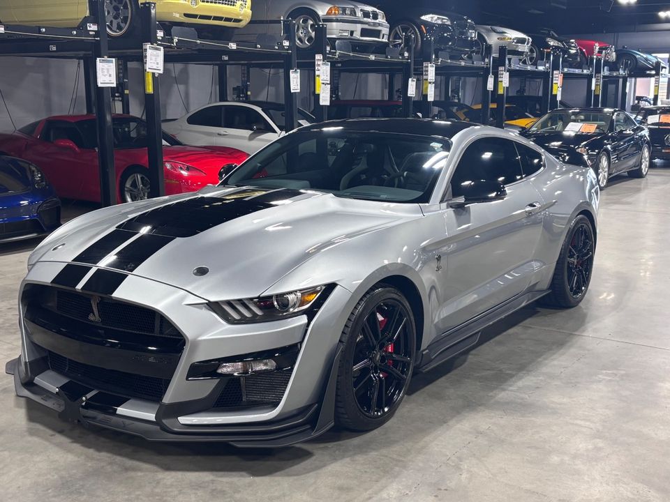2022 FORD MUSTANG