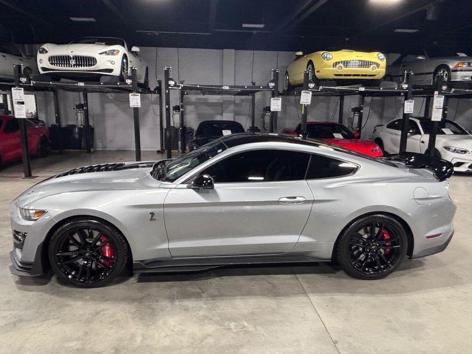 2022 FORD MUSTANG