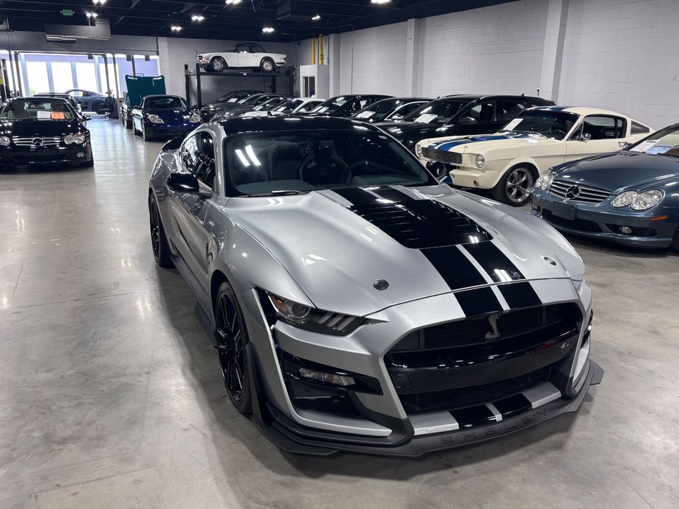 2022 FORD MUSTANG