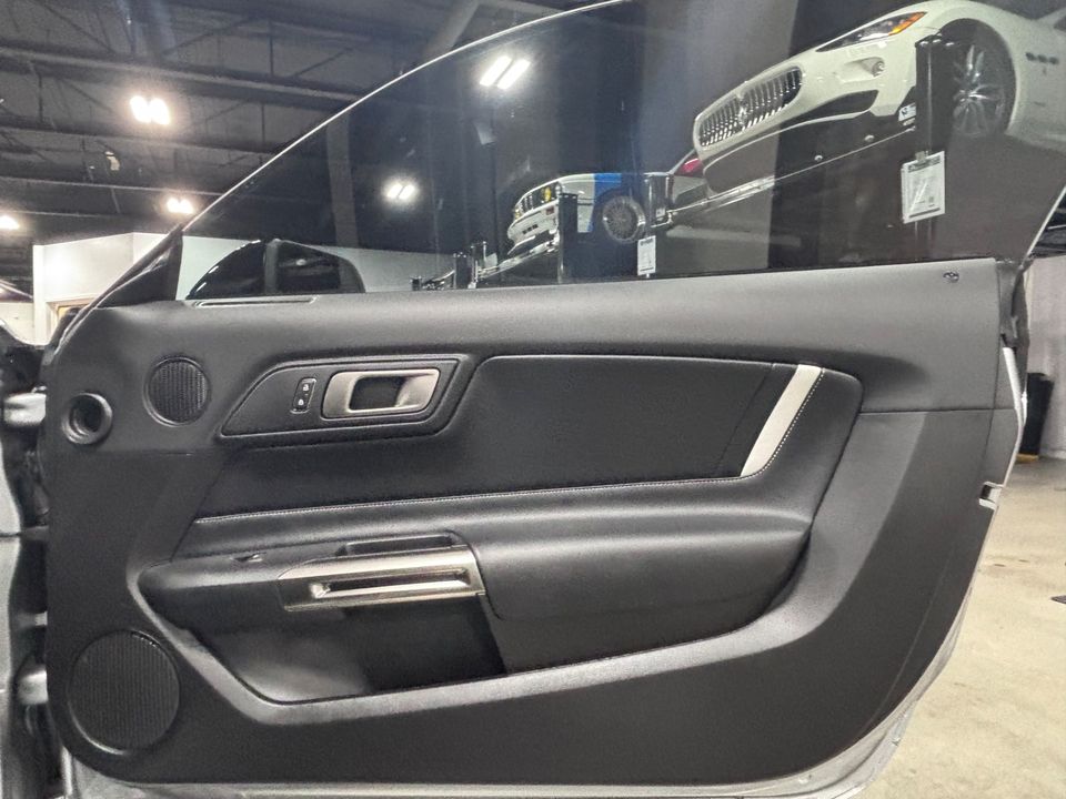 2022 FORD MUSTANG