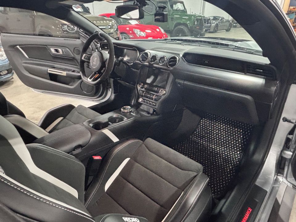 2022 FORD MUSTANG