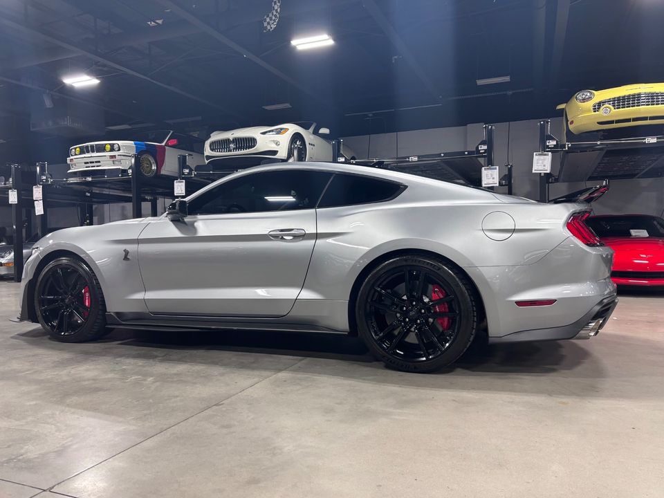 2022 FORD MUSTANG