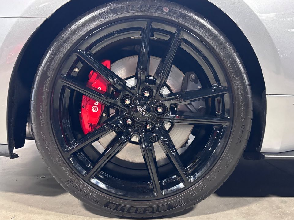 2022 FORD MUSTANG