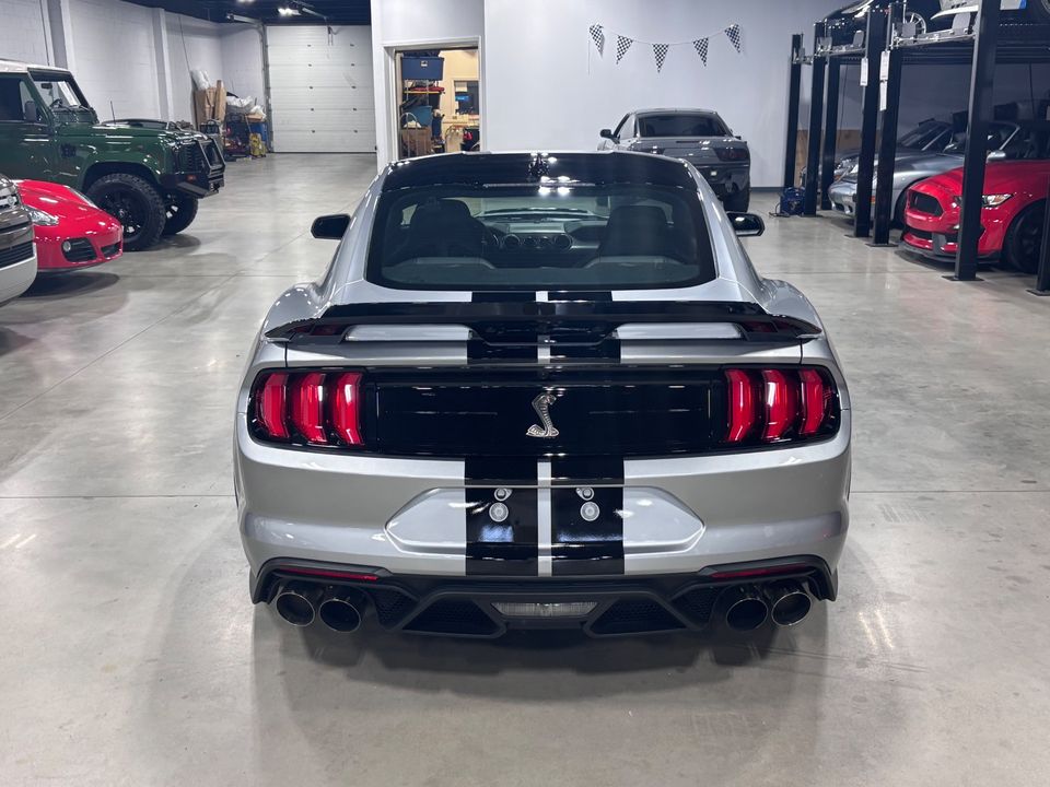 2022 FORD MUSTANG