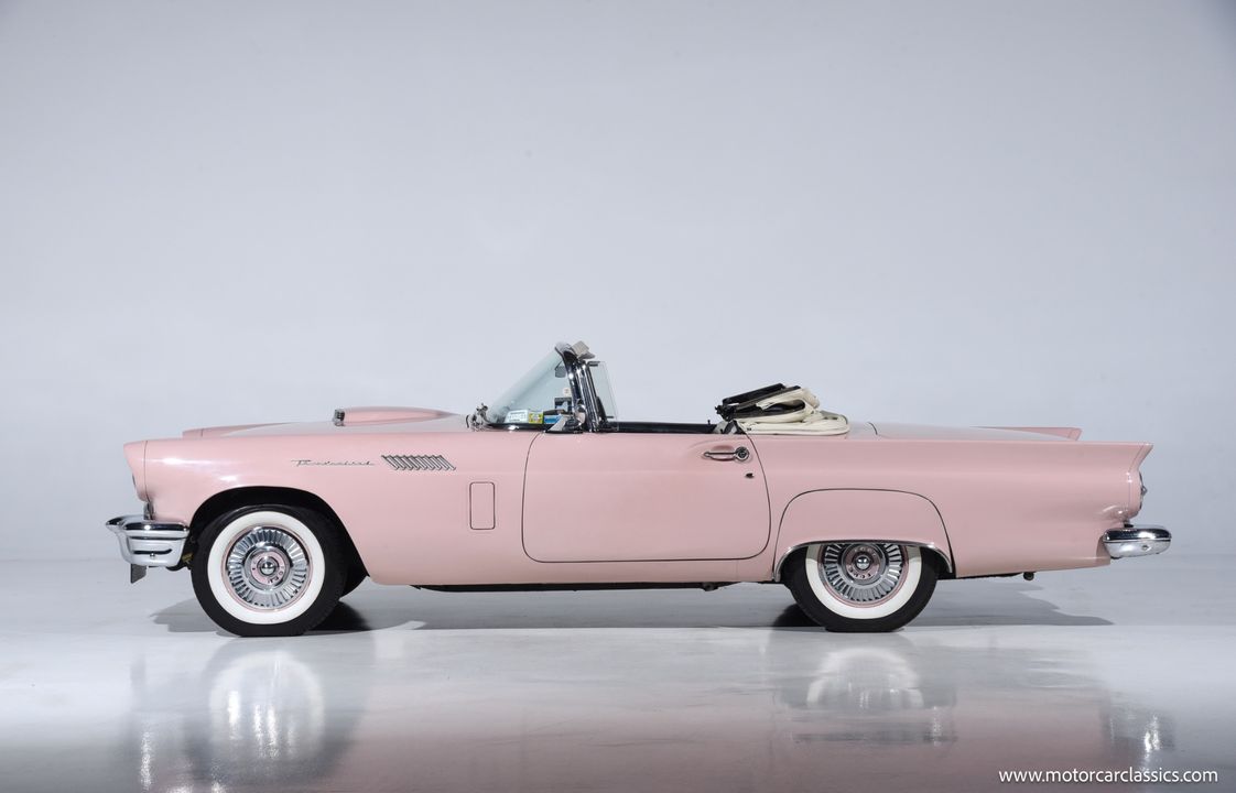1957 Ford Thunderbird