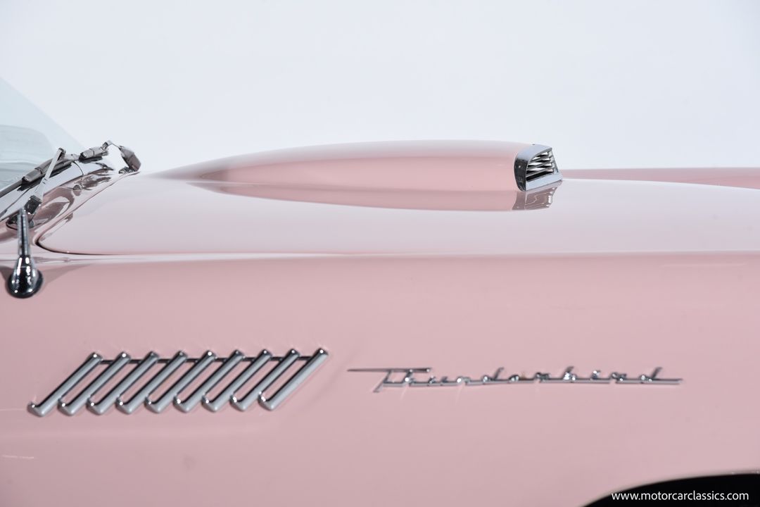 1957 Ford Thunderbird