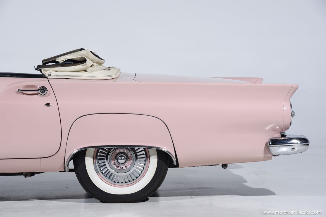 1957 Ford Thunderbird