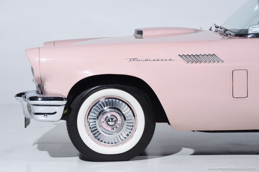 1957 Ford Thunderbird