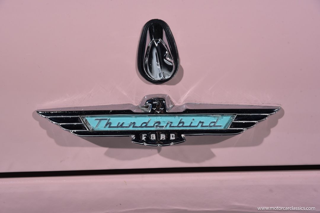 1957 Ford Thunderbird