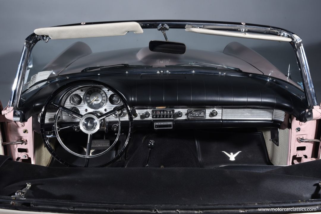 1957 Ford Thunderbird