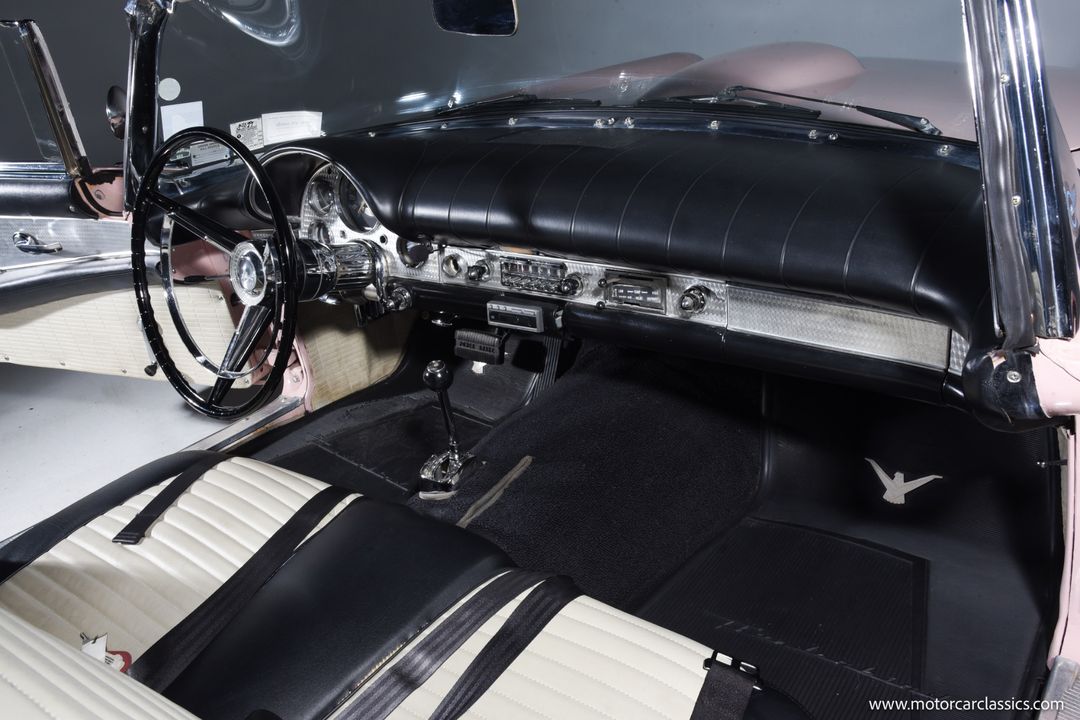 1957 Ford Thunderbird