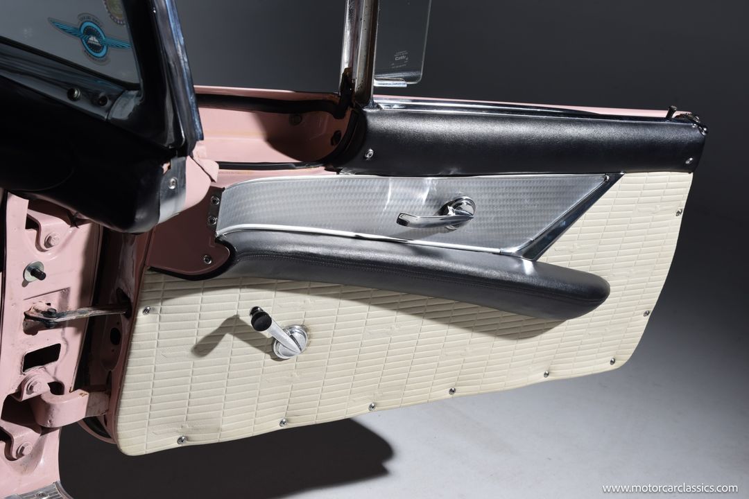 1957 Ford Thunderbird