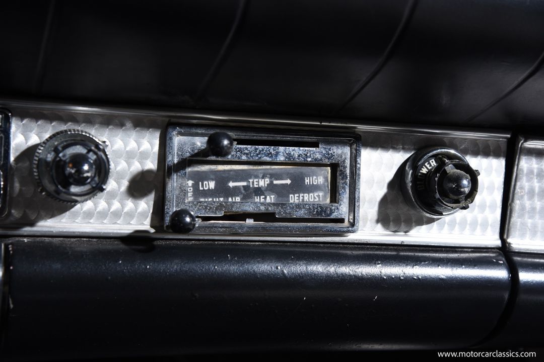 1957 Ford Thunderbird